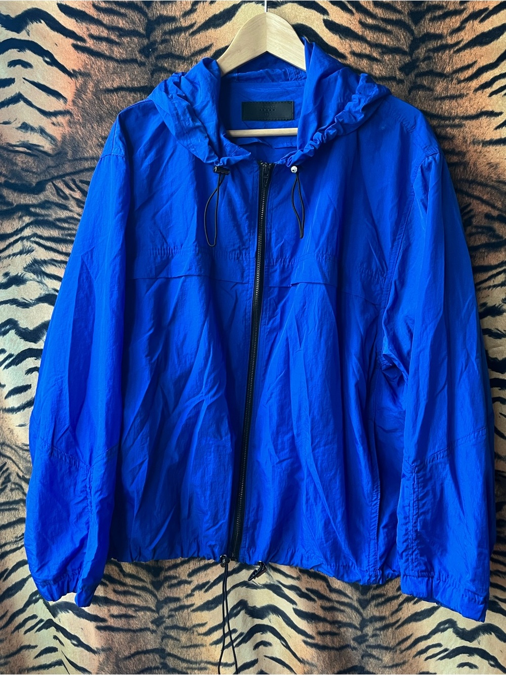 Blank NYC Lightweight Hooded Windbreaker Jacket blue large